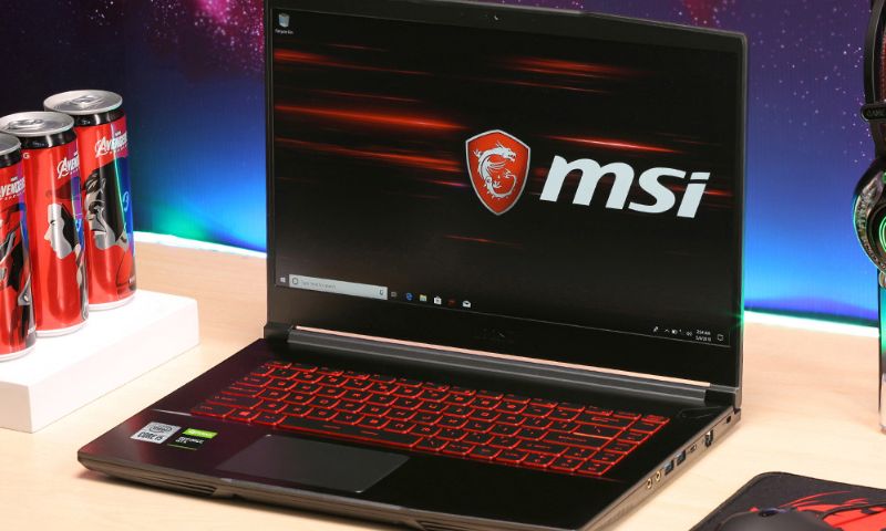 laptop cho sinh viên khoa học máy tính