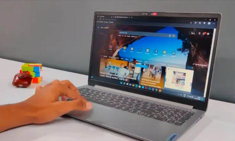 Lenovo IdeaPad 1 15AMN7 R5-7520U/8GB/512GB