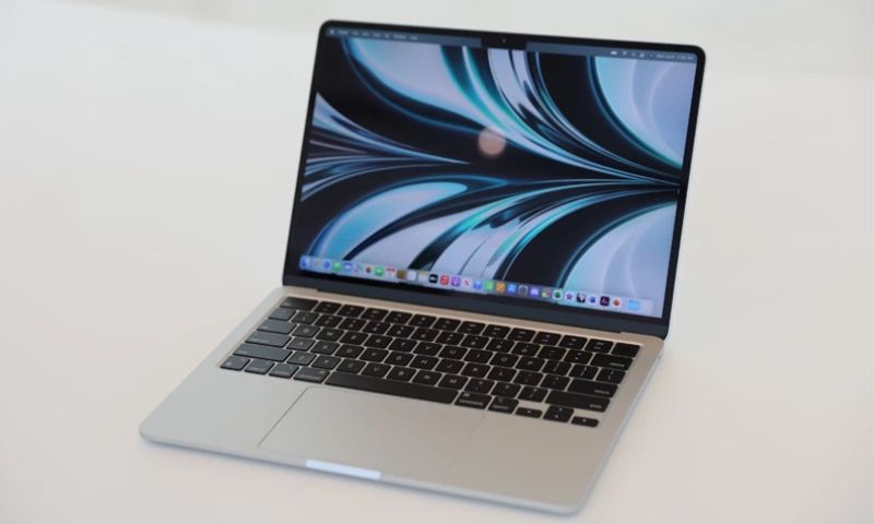 MacBook Air M2 13 Inch 8 CPU 8 GPU (8GB/256GB) Likenew - Fullbox