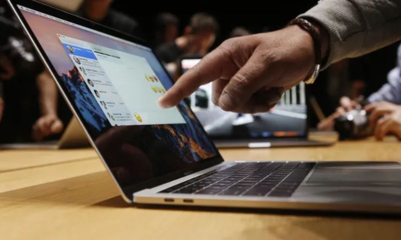 MacBook Air M3 15 Inch 8 CPU 10 GPU (8GB/256GB) | Chính Hãng Apple Việt Nam