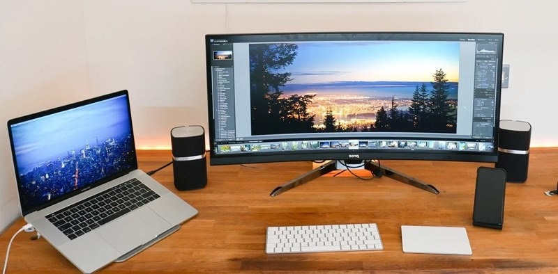 sinh viên nên mua laptop hay pc