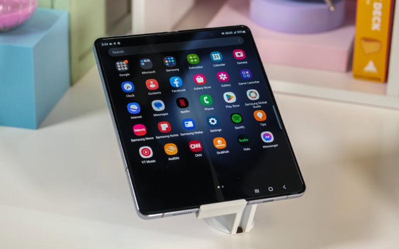 Thiết kế mạnh mẽ của Galaxy Z Fold 6