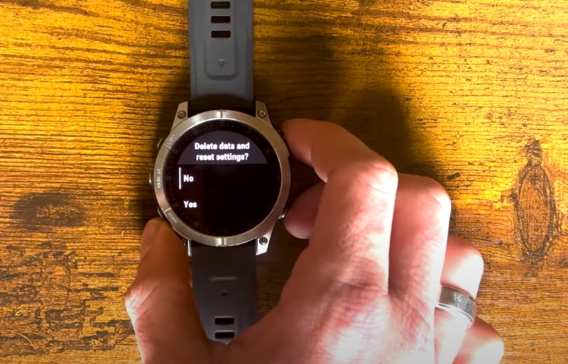 cach-reset-dong-ho-garmin