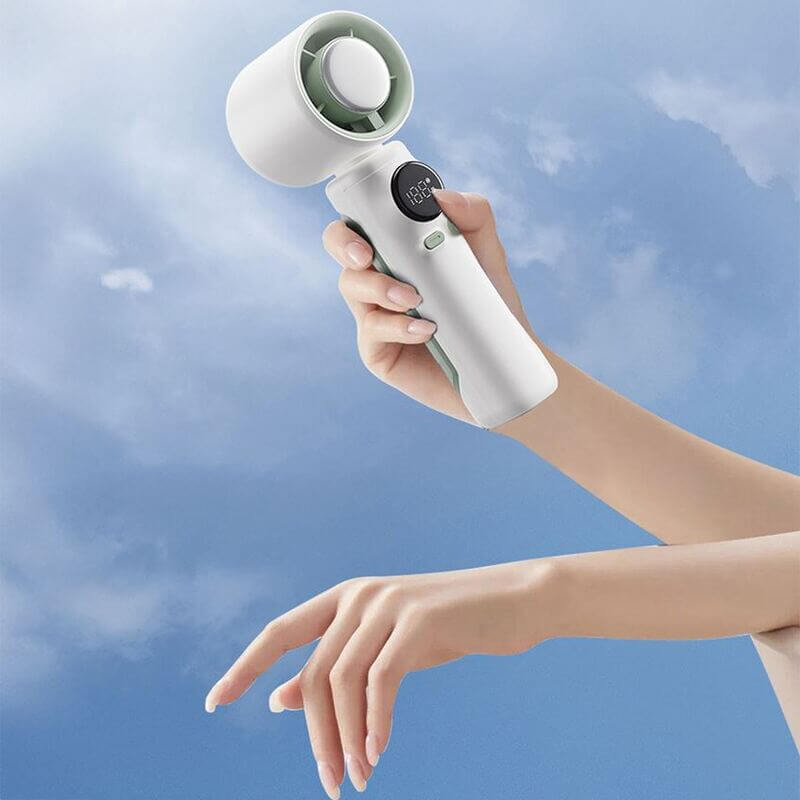 Quạt cầm tay mini là thiết bị gọn nhẹ, có độ linh hoạt cao