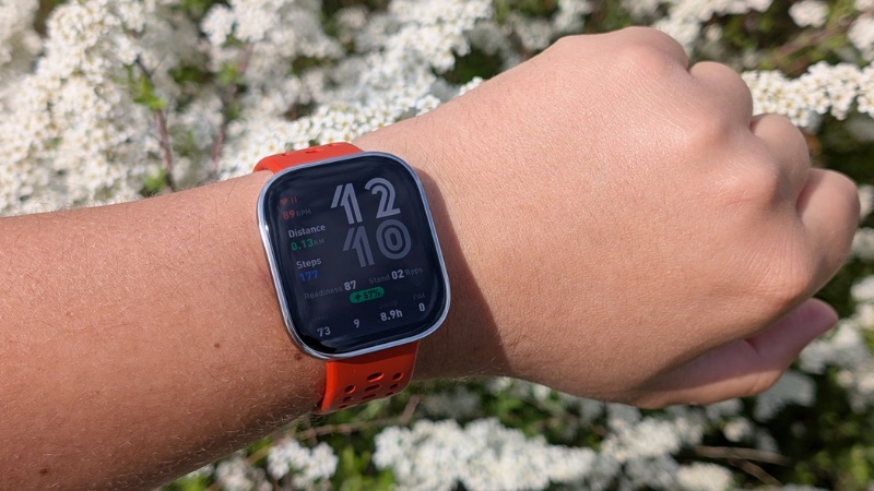 Đánh giá đồng hồ thông minh Amazfit Bip 6