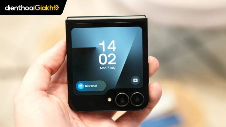 Galaxy Z Flip 7 FE ra mắt
