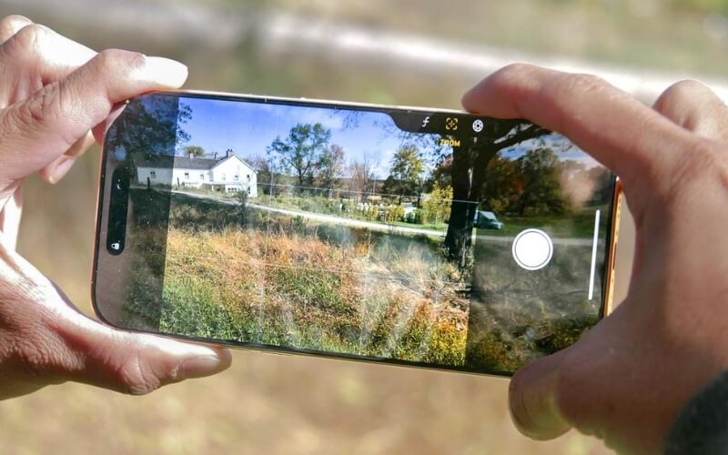 iPhone 16 Pro Max có hệ thống ba camera sau chuyên nghiệp