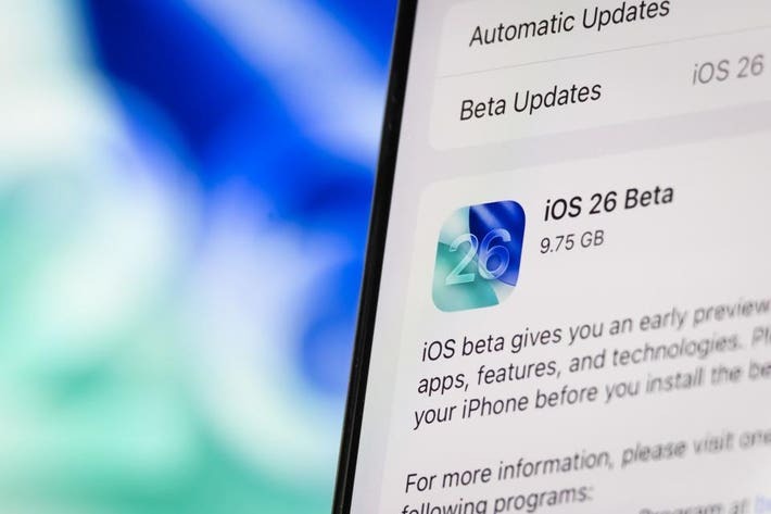 ios-26-public-beta-iphone-11