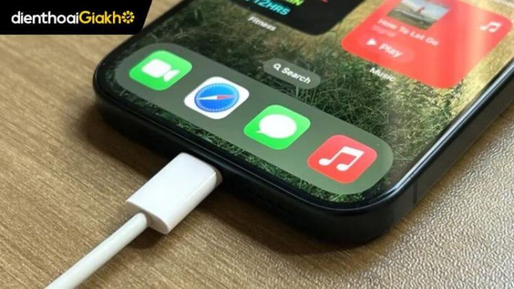iPhone 16 Pro Max sạc nhanh bao nhiêu W?