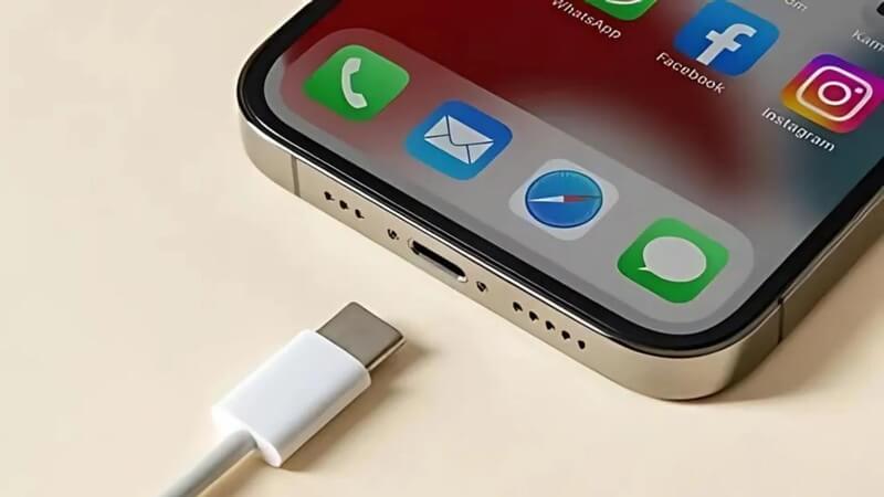 Công suất đạt 20W khi sử dụng cổng sạc USB-C