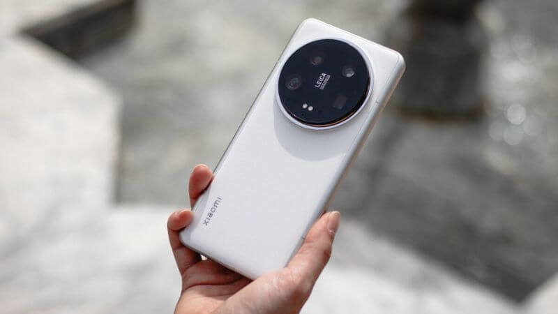 Xiaomi 15 Ultra có thiết kế bắt mắt và sang trọng