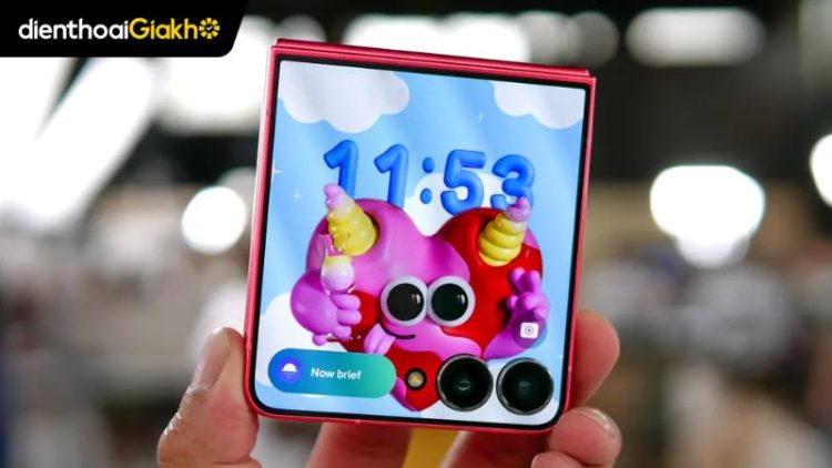 Trên tay Galaxy Z Flip 7