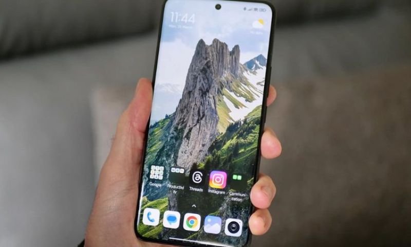 Xiaomi 15 Pro vs Xiaomi 15 Ultra về màn hình 