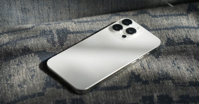 Android vượt trội về tốc độ, Apple ưu thế về pin