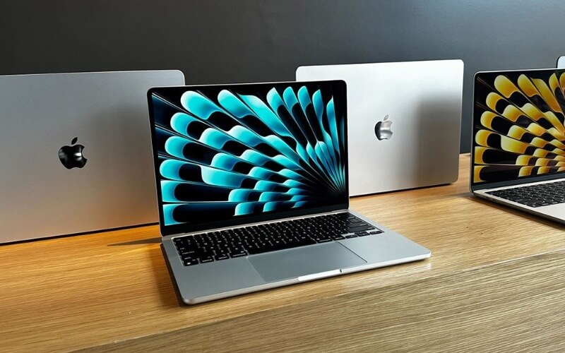 Màn hình và trải nghiệm hình ảnh sống động MacBook Air M3 màu bạc