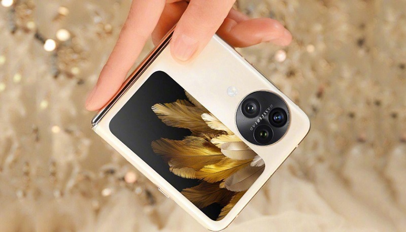 galaxy-z-flip-7-vs-oppo-find-n3-flip