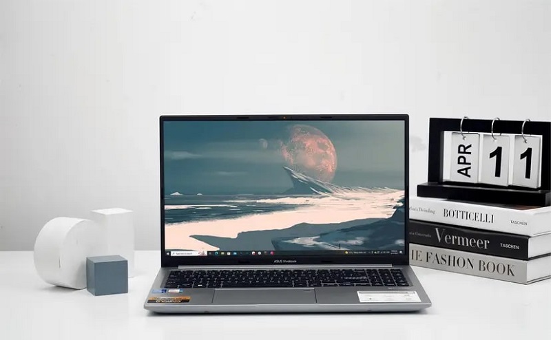 laptop-16-inch