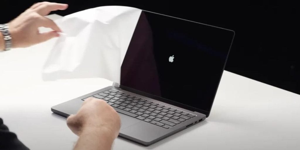 macbook-pro-dynamic-island