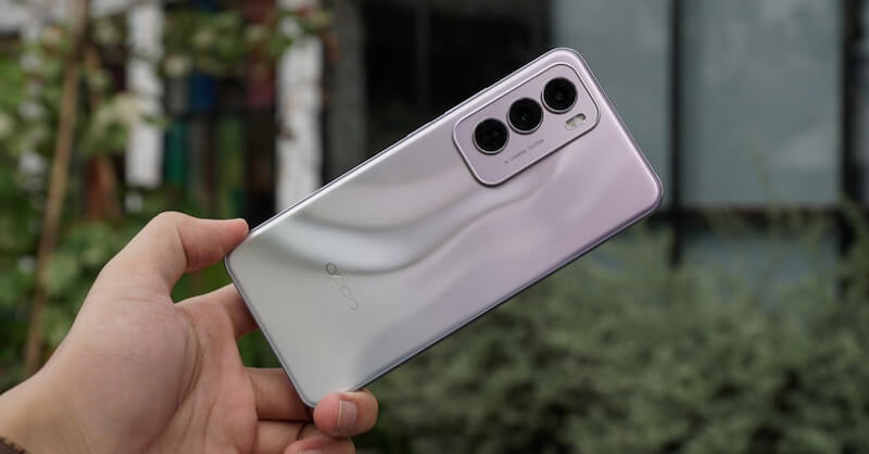 Bạn có thể mua điện thoại OPPO chính hãng, giá tốt tại Điện Thoại Giá Kho