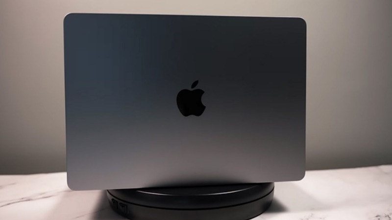 Nhược điểm của Macbook Air M2 màu xám