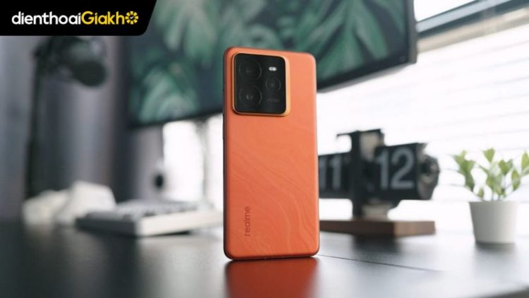 Realme GT 8 pin 7000mAh