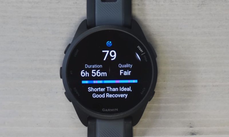 so sánh Garmin Forerunner 165 vs 165 Music