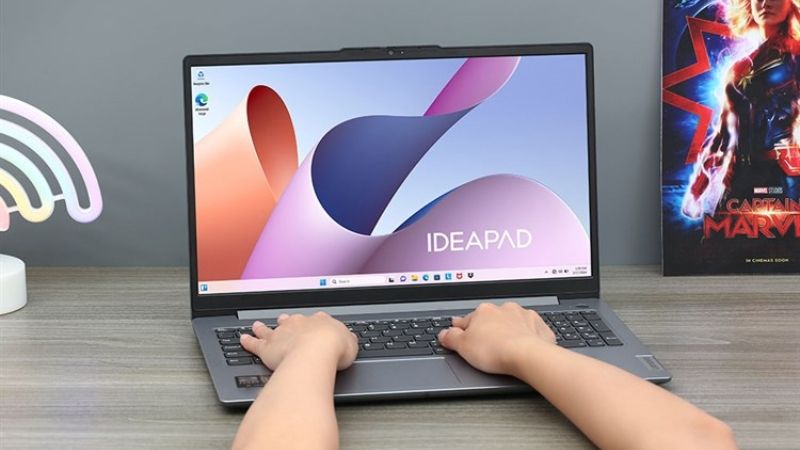 Laptop Lenovo IdeaPad Slim 3 15IAH8