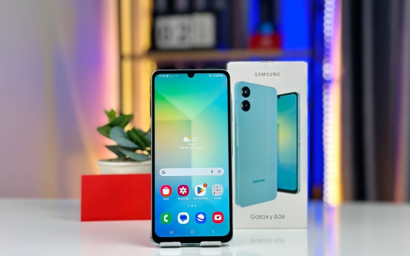Galaxy A06 4G chỉ được trang bị màn hình PLS LCD