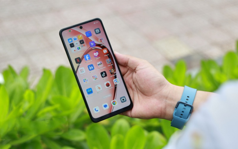 So sánh dung lượng pin giữa Samsung Galaxy A06 vs Oppo A5i