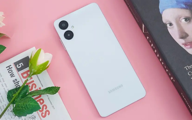 Thiết kế của Galaxy A06 4G thanh lịch