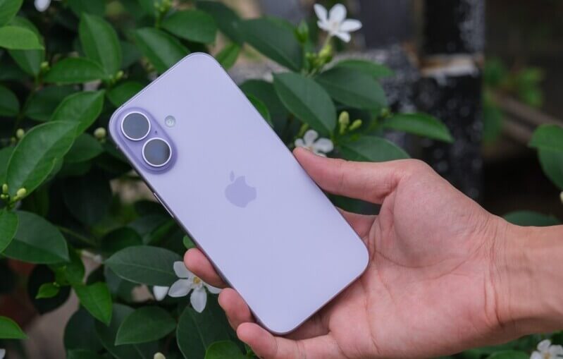 Camera được nâng cấp với tính năng Center Stage
