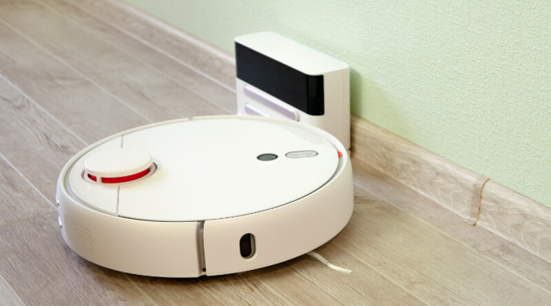 Dock sạc và robot hút bụi không khớp khiến sạc không vào điện