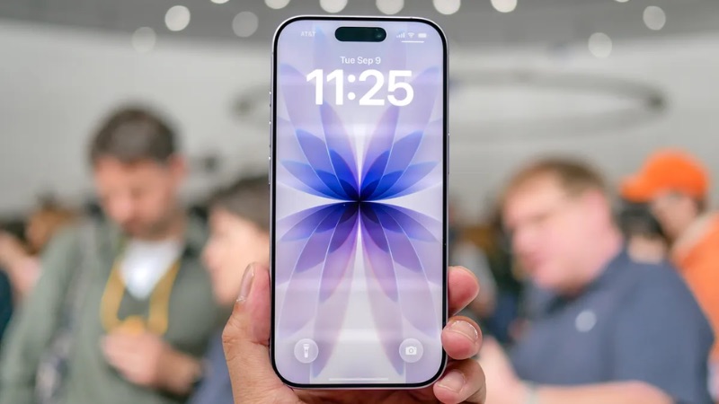 Màn hình iPhone 17 lớn hơn iPhone 16