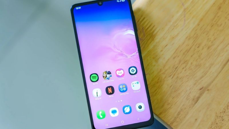 Samsung Galaxy A07 và Oppo A38