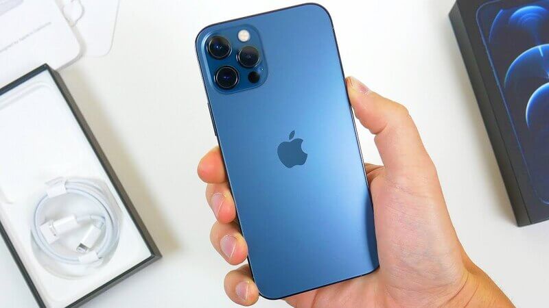 iPhone 12 Pro Max sở hữu ngoại hình nhỏ gọn