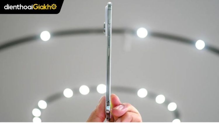 Trên tay iPhone Air