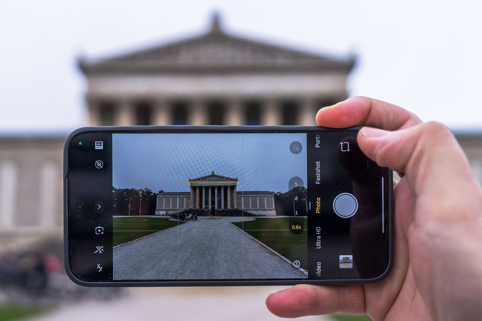 Camera Leica: đa dạng tiêu cự, thêm tùy chọn filter phim