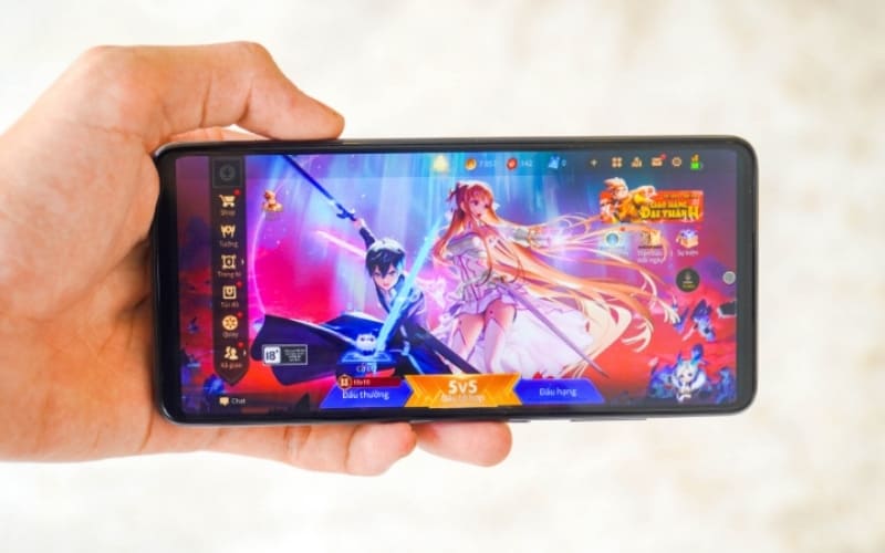 Exynos 1280 vs Snapdragon 750G chip nào chơi game mượt hơn