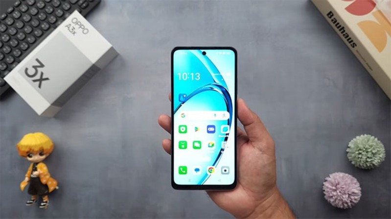 Màn hình: kích thước tương đương, trải nghiệm khác biệt nhỏ