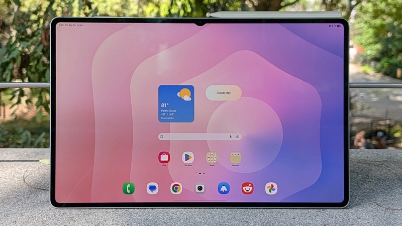 Màn hình 14,6 inch hiển thị đỉnh cao