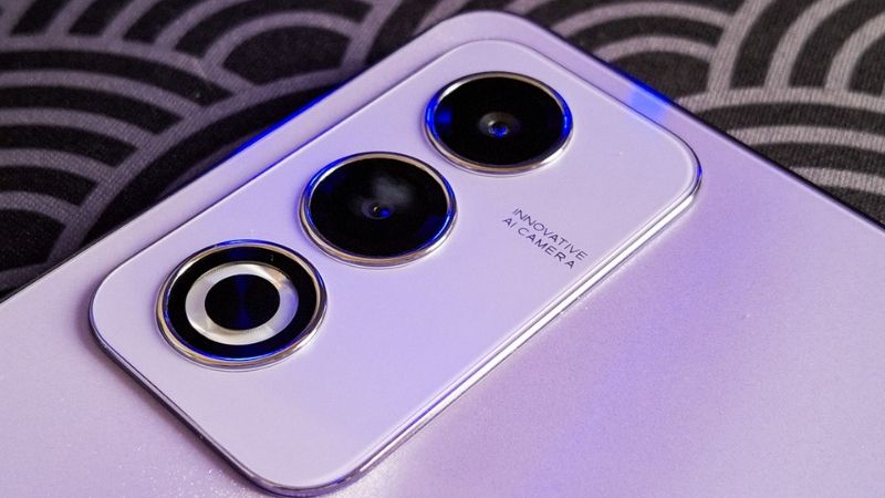 So găng về khía cạnh camera của 2 phiên bản