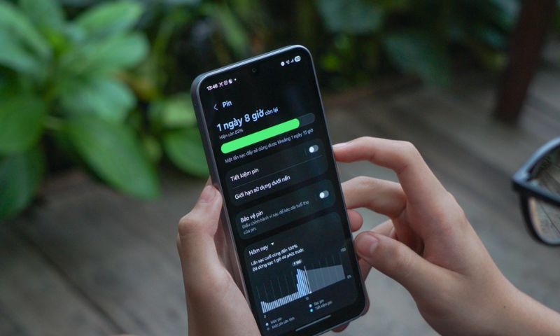 So sánh pin và sạc