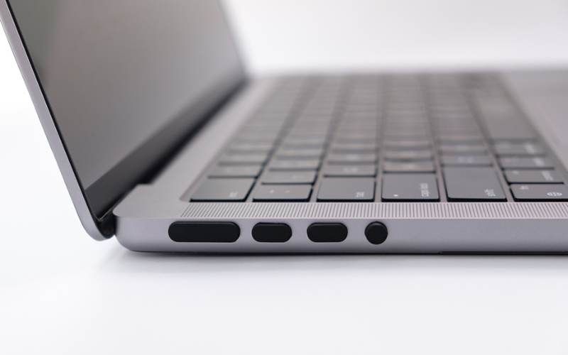 Cổng kết nối của Macbook M3 cơ bản