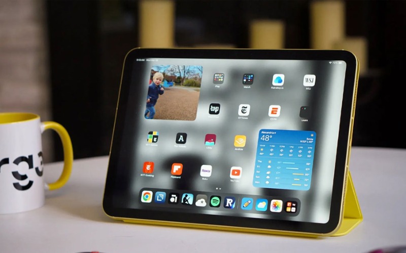 So sánh cụm pin của iPad Gen 11 vs Xiaomi Pad 7