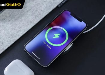 cach-sac-pin-iphone-16-pro-max-moi-mua