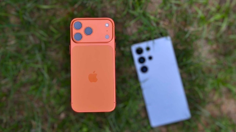 Nên mua Galaxy Fold 7 hay iPhone 17 Pro Max