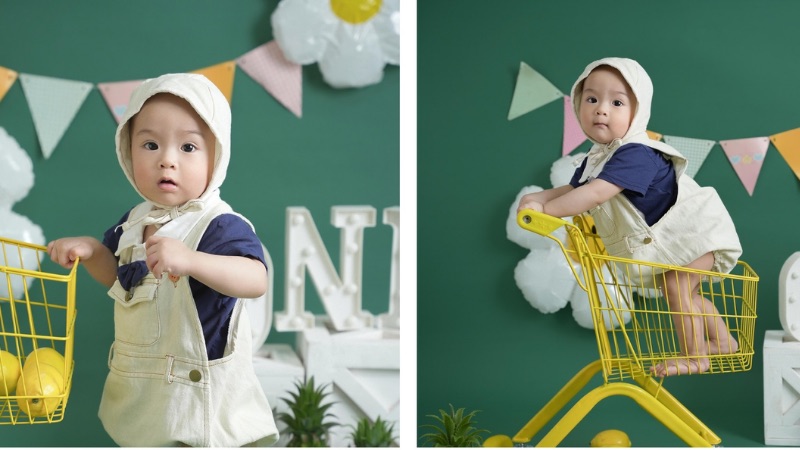 Hình ảnh em bé trai tinh nghịch luôn mang đến bầu không khí vui tươi cho người xem