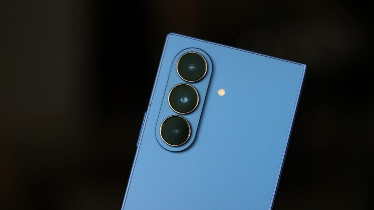 galaxy-z-fold-8-camera