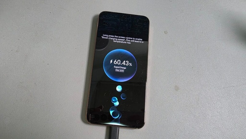 Pin silicon-carbon 8300mAh mạnh nhất phân khúc