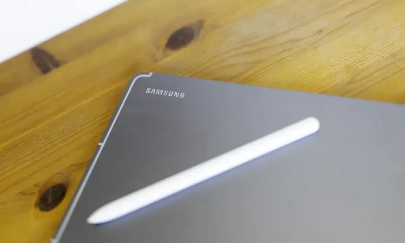 phụ kiện và phần mềm